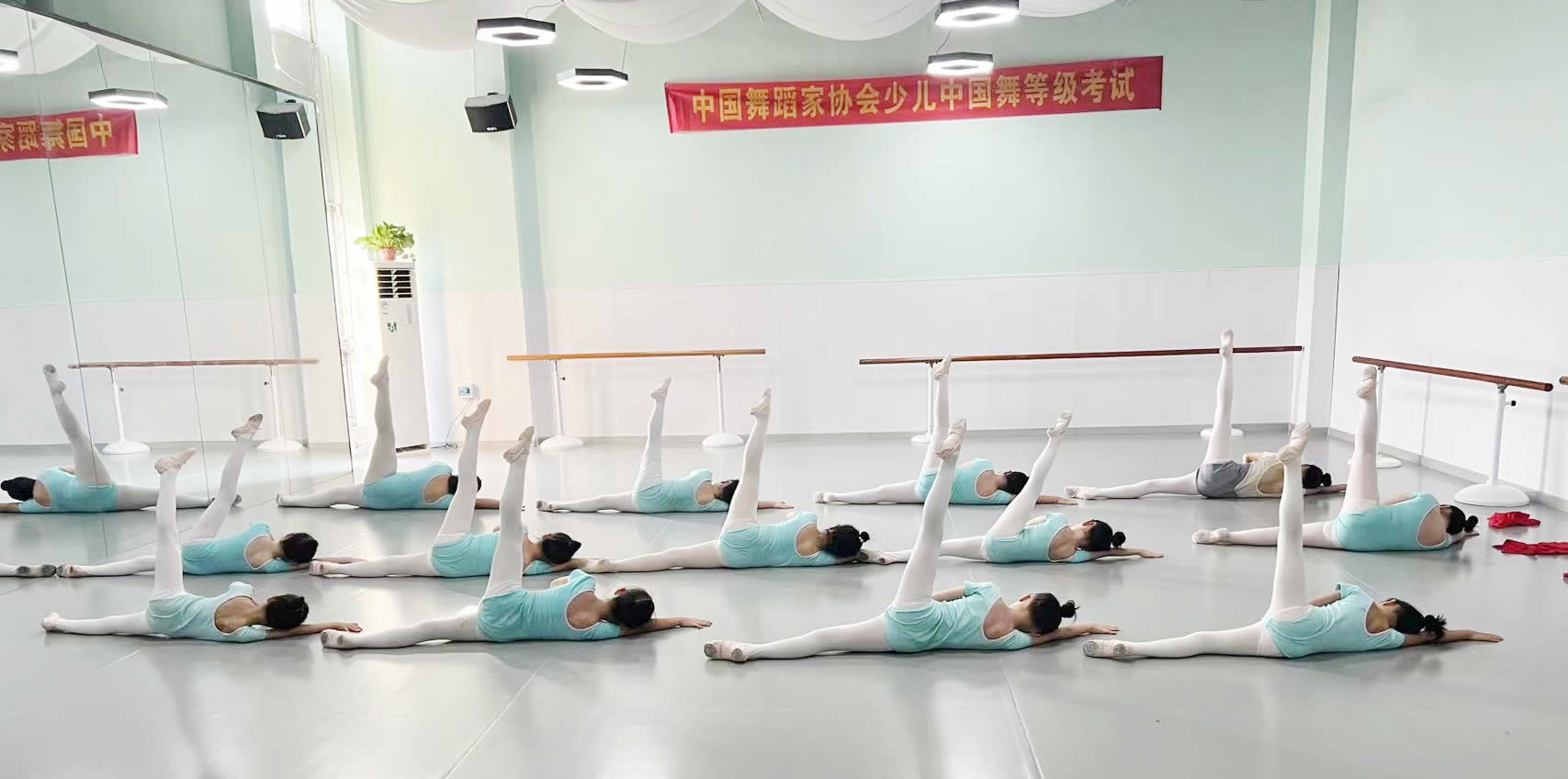 中国舞蹈家协会少儿中国舞等级考试在我中心举行_http://www.zzwu.com_舞蹈知识_第5张